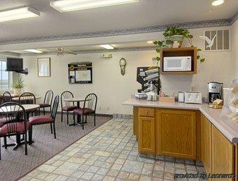 Budget Inn & Suites Nevada ภายนอก รูปภาพ